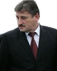 На фото Алу Дадашевич Алханов