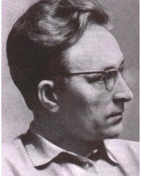 На фото Флор Иванович Васильев